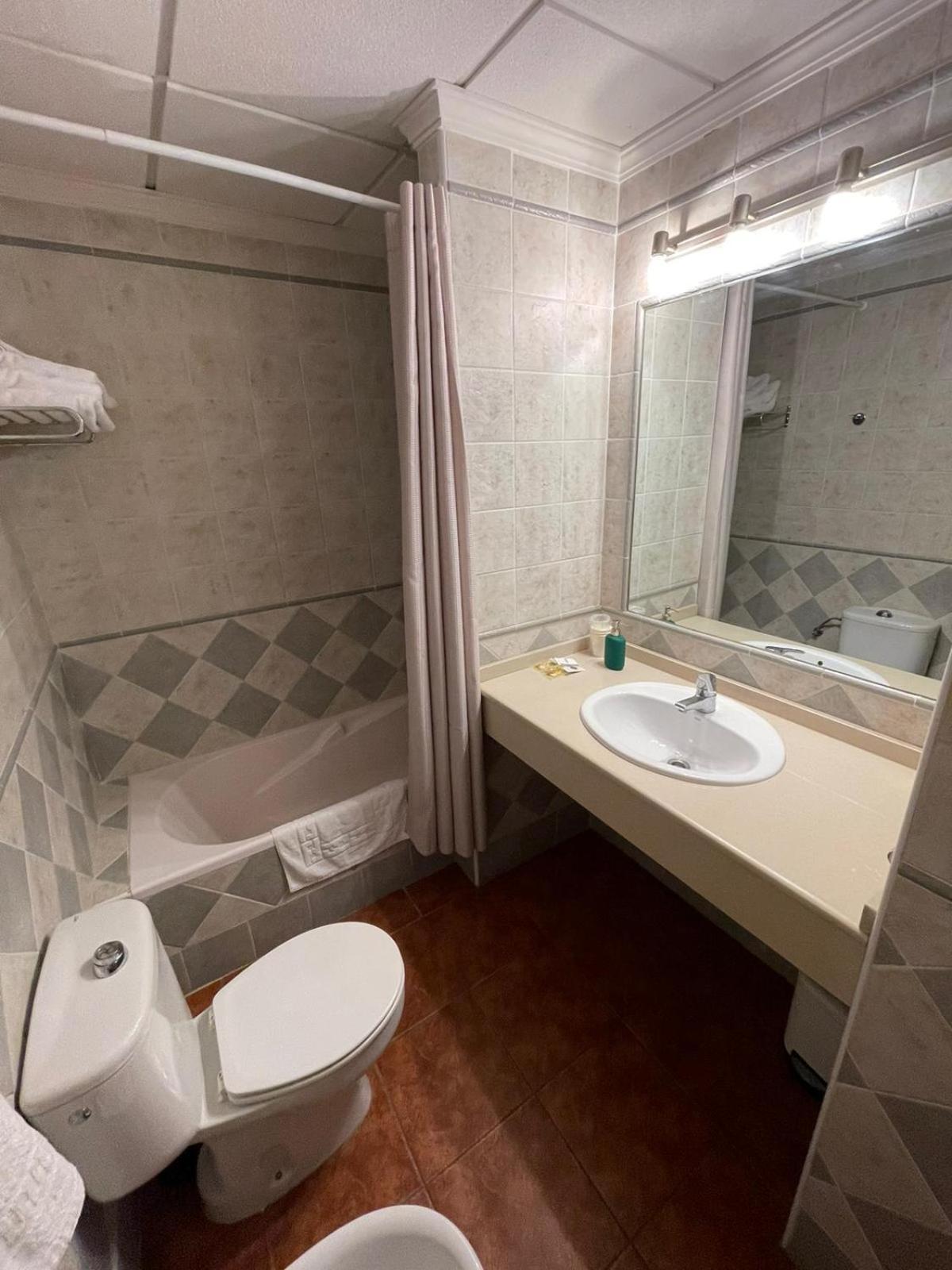 Hotel Simon Мохакар Экстерьер фото